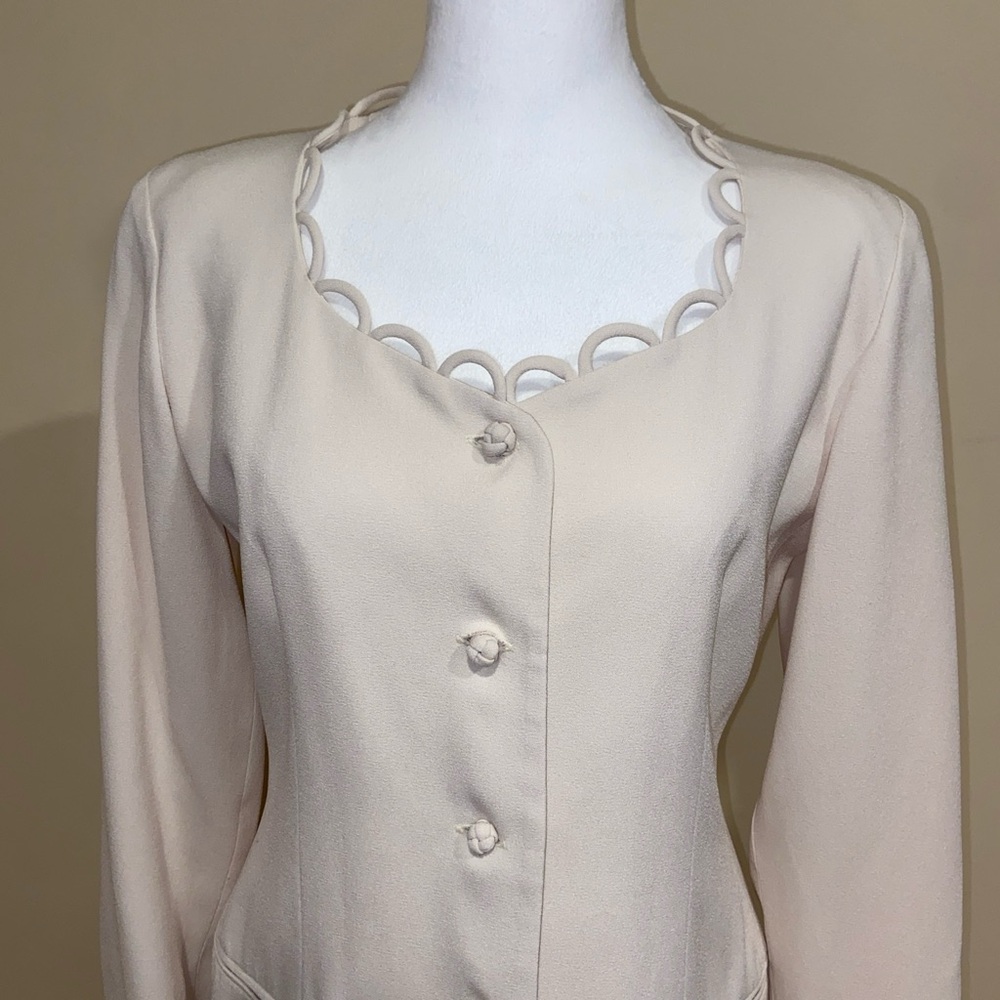Jones New York Cream Women's Blazer with Scalloped Neckline